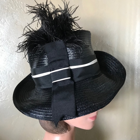 SMART 1960s\' BLACK STRAW FEDORA WITH WHITE VINYL TRIM AND BLACK OSTRICH FEATHER main image 6